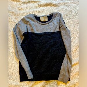 Banana republic 100 percent merino wool top